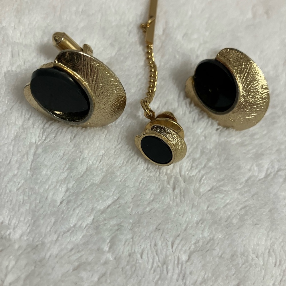 Vtg Dante Gold Tone Black Onyx Accent Cufflinks and Tie Tack Set